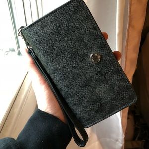 Michael Kors NWOT Wristlet